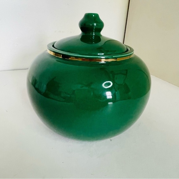 Vintage Royal Haeger Canton Green Jar with Gold Lining - Picture 9 of 11